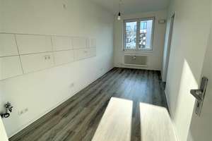 Helle 3-Zimmer-Etagenwohnung mit Laminatboden in Wolfsburg – Lüneburger Ring 25, 38448 Vorsfelde, Wolfsburg – Vorschaubild 8