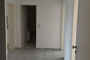 3-Zimmer-Dachgeschosswohnung mit neuem Bad, Einbauküche und Loggia in Bielefeld-Sennestadt – Die vollständige Adresse der Immobilie erhältst du vom Anbieter., 33689 Sennestadt, Bielefeld – Vorschaubild 4
