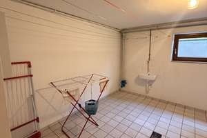 Vollständig renovierte 2-Zimmer-Wohnung mit Südbalkon tollem Ausblick direkt am See in Stuttgart – Die vollständige Adresse der Immobilie erhältst du vom Anbieter., 70378 Hofen, Stuttgart – Vorschaubild 13