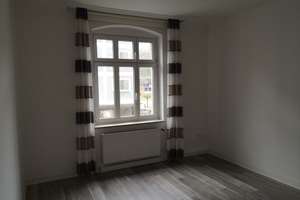 Stilvoll modernisiert: 4-Zimmer-Wohnung in zentraler Lage von Siegen – Friedrichstraße 83, 57072 Siegen, Siegen – Vorschaubild 3