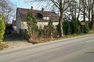 Handwerker gesucht! Einfamilienhaus zur Sanierung, oder Ihre Chance zum Neubau!