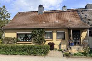 Offenes Bieterverfahren! Doppelhaushälfte in Kiel-Hammer