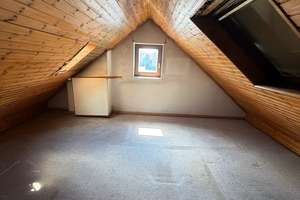 Renovierungsbedürftige Doppelhaushälfte mit Loggia, Terrasse, Garten, Vollkeller und Garage – Die vollständige Adresse der Immobilie erhältst du vom Anbieter., 28325 Tenever, Bremen – Vorschaubild 11