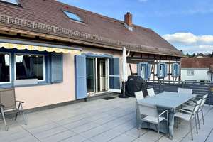 Wunderschönes Altstadthaus
zentral, idyllisch und mit außergewöhnlich viel Platz – Die vollständige Adresse der Immobilie erhältst du vom Anbieter., 61350 Bad Homburg vor der Höhe – Vorschaubild 14