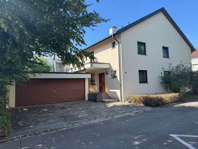 1 – Familienhaus in TOP Lage mit Doppelgarage, pflegeleichten Garten, Sauna, XXL - Hobbyraum