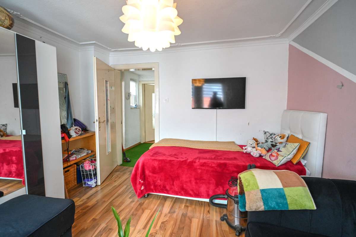 Immobilie in Großostheim - Einfamilienhaus mit Terrasse und Hofbereich in Großostheim! - Bild 6