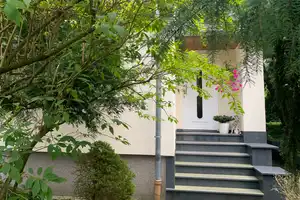 Gepflegtes Einfamilienhaus mit schönem Grundstück – Chemnitz – Vorschaubild 3