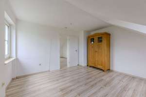 Bezugsfreie 2-Zimmer-Wohnung in attraktiver Lage am Hirschgarten mit oberirdischer Einzelgarage – Die vollständige Adresse der Immobilie erhältst du vom Anbieter., 80639 Nymphenburg, München – Vorschaubild 13