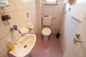 Wohnen mit Wohlfühlfaktor: Gepflegtes Zuhause mit Charme und Raum für die Familie in Böttingen! – Reutlingen (Kreis) – Vorschaubild 8