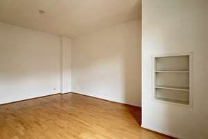 Charmante Altbau-Perle! Helle 2½-R.-Dachgeschoss-Wohnung OHNE BALKON In Rüttenscheid – Die vollständige Adresse der Immobilie erhältst du vom Anbieter., 45130 Rüttenscheid, Essen – Vorschaubild 4