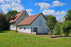 von privat: Resthof /Ein- bis Zweifamilienhaus mit Nebengebäude in Völksen – Die vollständige Adresse der Immobilie erhältst du vom Anbieter., 31832 Springe – Vorschaubild 1