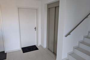 Exklusive 3-Zimmer-Etagenwohnung (111 m²) mit Küche, Balkon, Aufzug, Gartenparzelle & Carport – Die vollständige Adresse der Immobilie erhältst du vom Anbieter., 38122 Rüningen, Braunschweig – Vorschaubild 4