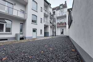 **Altbaucharme mit 12 Wohneinheiten modernisiert** – Die vollständige Adresse der Immobilie erhältst du vom Anbieter., 42657 Burg/Höhscheid, Solingen – Vorschaubild 1