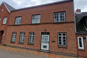 Großes Stadthaus mit charmantem Garten im Herzen von Husum – ab 15.5. zu vermieten – Osterende 82, 25813 Husum – Vorschaubild 10
