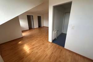 *Mit Blick über die Dächer* Bezugsfreie 2-Raum-Wohnung mit Tageslichtbad & Balkon! – Engelsdorfer Straße 57, 4316 Mölkau, Leipzig – Vorschaubild 5