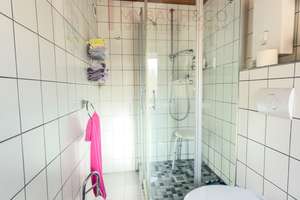 Top-geschnittenes Reihenmittelhaus mit Garten & Doppelgarage in ruhiger Lage von Düren-Arnoldsweiler – Die vollständige Adresse der Immobilie erhältst du vom Anbieter., 52353 Arnoldsweiler, Düren – Vorschaubild 9