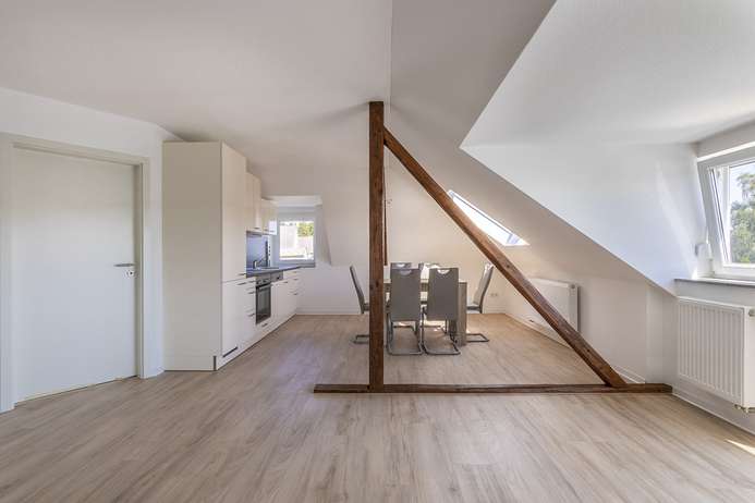 Moderne 4-Zimmer-Wohnung mit Balkon, Einbauküche und Keller in Elz – kurzfristig verfügbar ab 01.07.