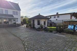 Mehrgenerationenhaus, vielfältig nutzbar mit schönem gepflegtem Grundstück zu verkaufen – Eislebener Straße 6, 6246 Bad Lauchstädt – Vorschaubild 7