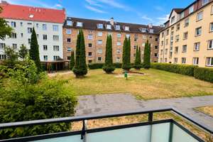 Solide Eigentumswohnung, zentrale Lage, Balkon zum großen Innenhof – 20357 Hamm, Hamburg – Vorschaubild 2