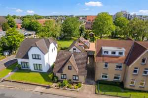 Zentral in Harrislee: Ca. 300 m² Wohn- und Nutzfläche – flexibel nutzbares Immobilienensemble – Die vollständige Adresse der Immobilie erhältst du vom Anbieter., 24955 Harrislee – Vorschaubild 1