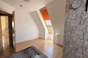 Maisonettwohnung I Dachgeschoss-Ausbau 2008 I 4 Räume + Spitzboden I Tageslichtbad I Engelsgärten – Die vollständige Adresse der Immobilie erhältst du vom Anbieter., 4319 Engelsdorf, Leipzig – Vorschaubild 12