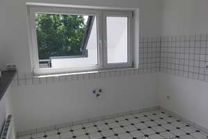 Köln-Weiden/Lessingstrasse: Moderne 3-Zimmerwohnung mit Dachterrasse in kleiner Wohneinheit – Lessingstrasse 00, 50858 Weiden, Köln – Vorschaubild 8