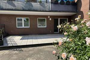*** renovierte 3 Zimmer-Wohnung im EG mit Garage und großem Garten - gute BAB Anbindung ***