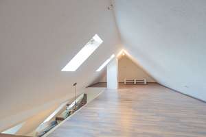 Tolle große 1 - Zimmer Wohnung über den Dächern von Karlsruhe – Yorckstrasse 14, 76185 Weststadt, Karlsruhe – Vorschaubild 5