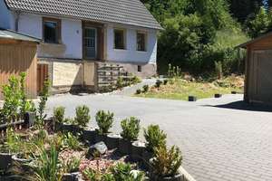 Idyllisches Wohnhaus mit Garten und Nebengebäude – Schulstraße 13, 95222 Presseck – Vorschaubild 4