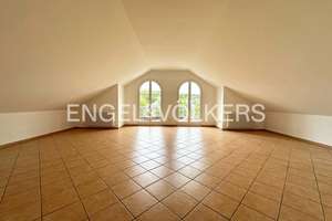 Charmante Dachgeschosswohnung mit Balkon und funktionaler Raumaufteilung – 44227 Persebeck-Kruckel-Schnee, Dortmund – Vorschaubild 2