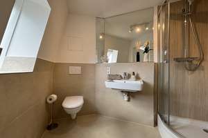 Vollmöblierte 2,5-Zimmer-Maisonette mit Tageslichtbad & Kellerraum - Neubau 2024 in Köln Mülheim! – Bergisch Gladbacher Str. 135-137, 51065 Mülheim (Ortsteil), Köln – Vorschaubild 16