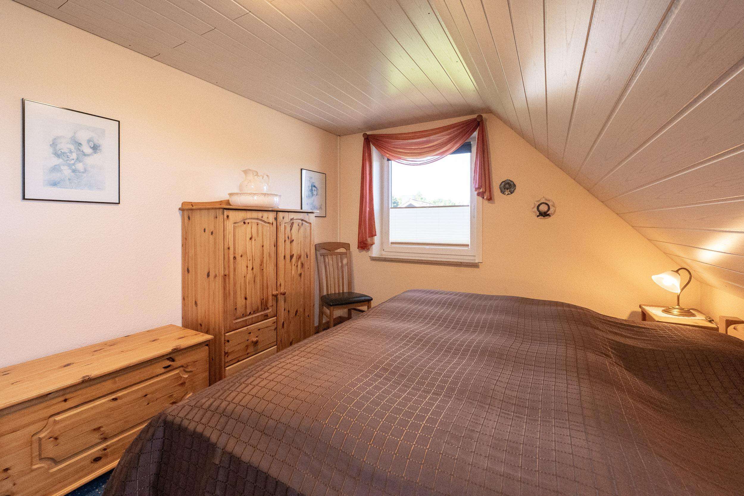 Immobilie in Süderlügum - Energetisch erstklassig saniertes Einfamilienhaus mit Garage in toller Wohnlage - Bild 6