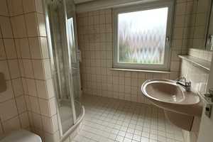 5-Raum-Reihenhaus mit EBK (teilrenoviert) in Zorneding – Herzog-Arnulf-Straße 53, 85604 Ebersberg (Kreis) – Vorschaubild 5