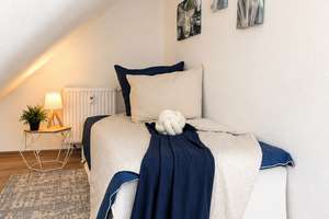 Licht, Ruhe, Freiraum: Dachgeschosswohnung mit Studio und 2 Balkonen – Die vollständige Adresse der Immobilie erhältst du vom Anbieter., 4288 Liebertwolkwitz, Leipzig – Vorschaubild 9