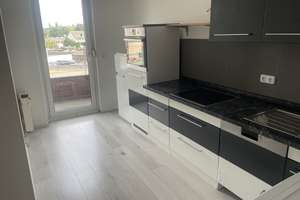 Lebendiger Wohnraum in Oberbilk: 2-Zimmer-Wohnung mit großem Balkon – Kölner Straße 340, 40227 Oberbilk, Düsseldorf – Vorschaubild 1