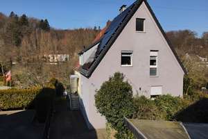 Grün gelegene Doppelhaushälfte in St. Ingbert, Rentrisch! – Die vollständige Adresse der Immobilie erhältst du vom Anbieter., 66386 Sankt Ingbert – Vorschaubild 2