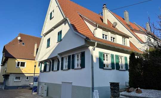 Charmantes Wohnhaus mit kleinem Gärtle
