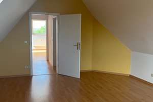 Wohnen mit besonderem Charme – 4-Raum-Maisonette in historischer Villa – Eisenacher Str. 3, 8525 Syratal, Plauen – Vorschaubild 15