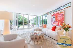 Trudering: Lichtdurchflutetes Architektenhaus, über 340 m² Wfl., Kamin, großer Garten & Doppelgarage – Die vollständige Adresse der Immobilie erhältst du vom Anbieter., 81827 Waldtrudering, München – Vorschaubild 1