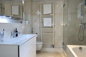 Schöne Penthouse Wohnung zwischen Eppendorf und Eimsbüttel,inkl.2Tiefgaragen Stellplätzen – Die vollständige Adresse der Immobilie erhältst du vom Anbieter., 22529 Lokstedt, Hamburg – Vorschaubild 12