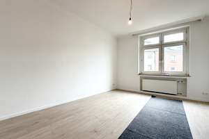 Frisch sanierte 3 Raum-Wohnung mit Balkon im Stadtzentrum – Bahnstraße 62, 40211 Stadtmitte, Düsseldorf – Vorschaubild 3