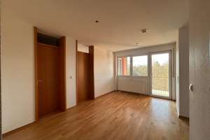 Charmante 3-Zimmer-Wohnung mit Sonnenbalkon – Ihr neues Zuhause in Reutlingen – Pestalozzistraße 93, 72762 Reutlingen-Mitte, Reutlingen – Vorschaubild 5
