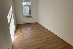 NEU-Sanierte 3-Zimmer mit Laminat und Wanne in sehr guter Lage! – Sandstraße 106, 9114 Borna-Heinersdorf, Chemnitz – Vorschaubild 5
