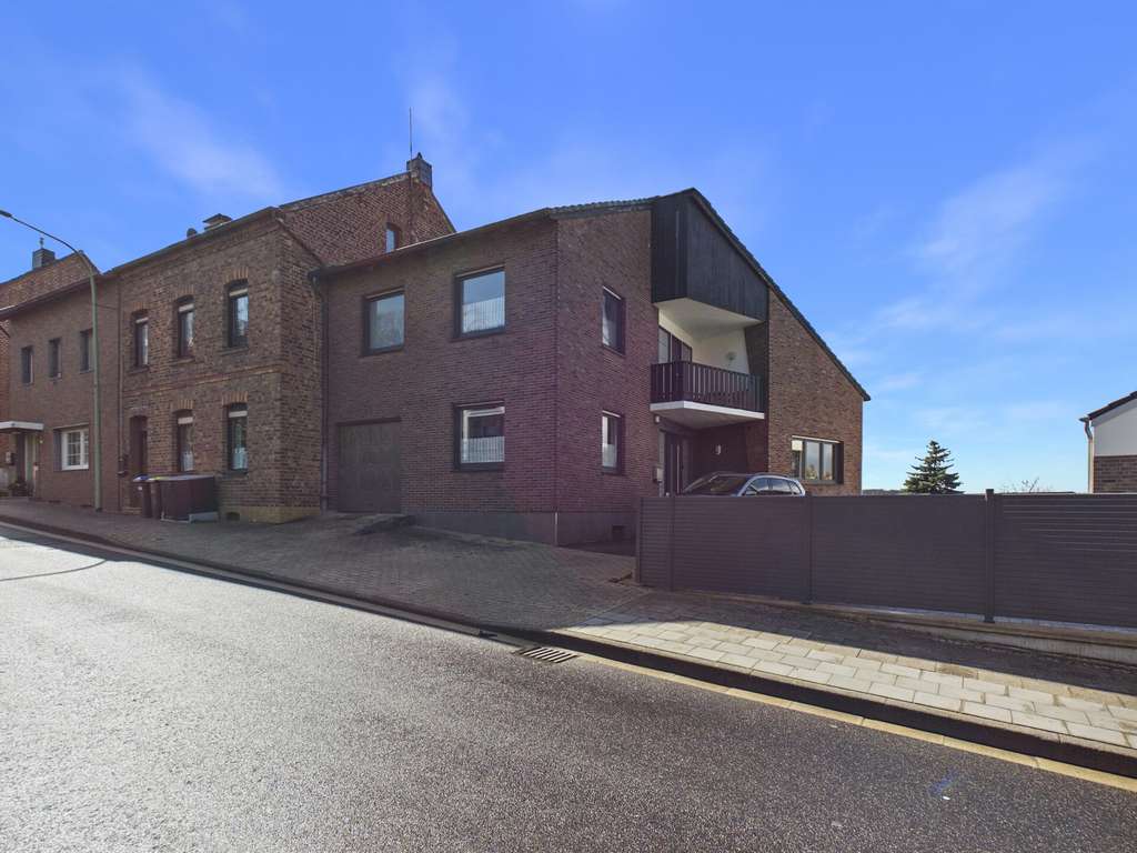 Immobilie in Langerwehe - Zwei attraktive Reihenhäuser mit vielseitigem Nutzungspotenzial! - Bild 0