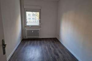 Renovierte 3-Zimmer-Erdgeschoss-Wohnung – Spichernstraße 43, 47137 Untermeiderich, Duisburg – Vorschaubild 3