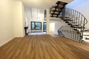Freshly modernized end-of-terrace house with fitted kitchen, fireplace and garage – Traunsteiner Straße 2, 65205 Delkenheim, Wiesbaden – Vorschaubild 2