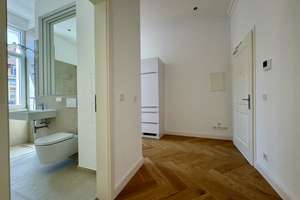 Exklusiver Wohnkomfort in historischem Ambiente - mit Einbauküche und Balkon in Top Lage