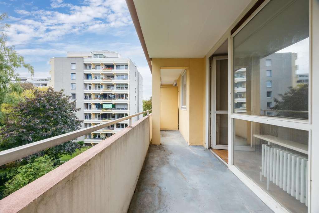 Immobilie in Puchheim - Renovierungsbedürftige 1,5-Zimmer-Wohnung mit Südbalkon in gepflegter Wohnanlage! - Bild 3