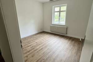 Charmante 3-Zimmer-Wohnung mit Balkon & Gartenanteil in Oberhausen – Ackerfeldstraße 1, 46145 Sterkrade-Mitte, Oberhausen – Vorschaubild 6