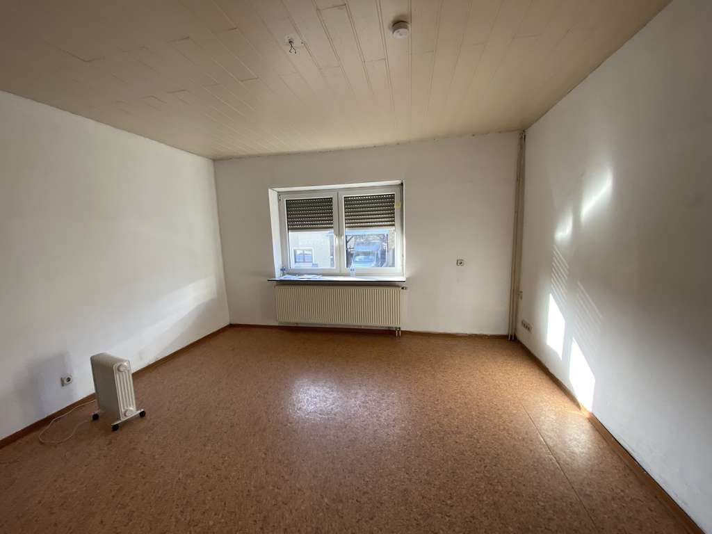 Immobilie in Wadgassen - Gelegenheit mit großem Entwicklungspotential  - Bild 3